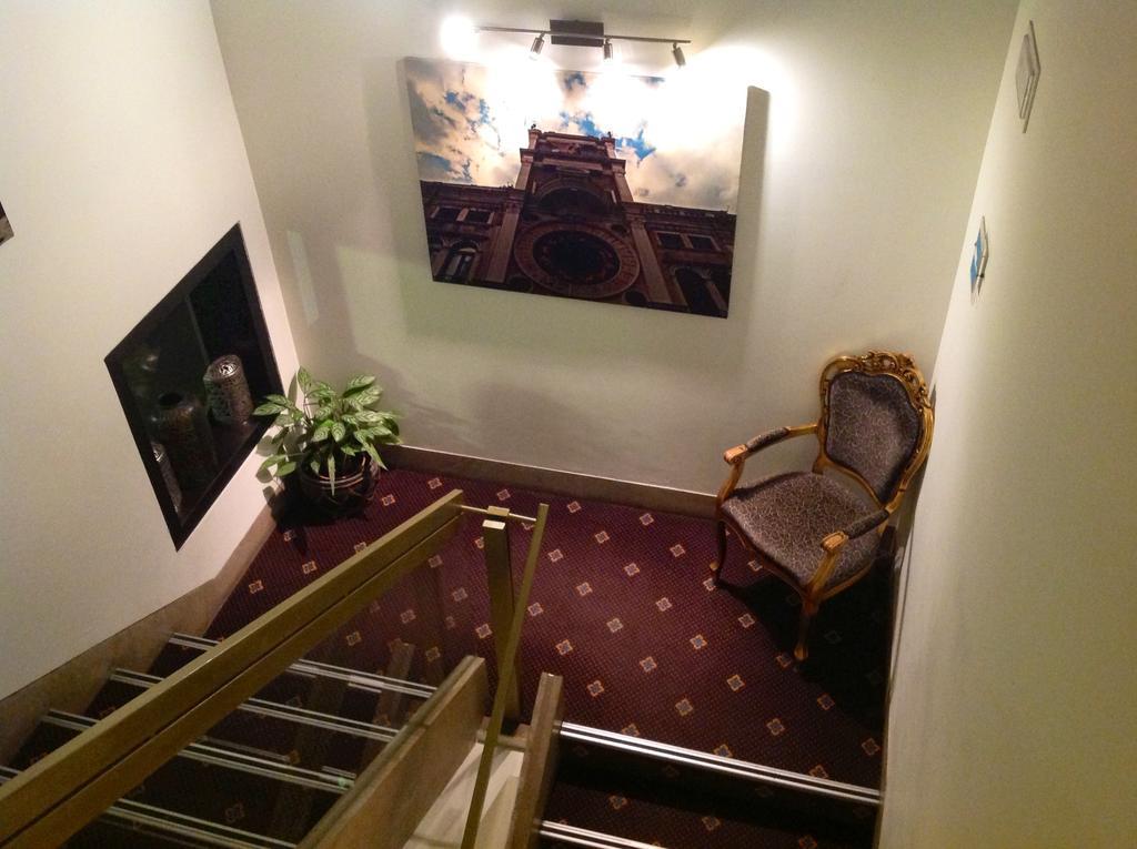 Gasthuis Feel Airport Luxury